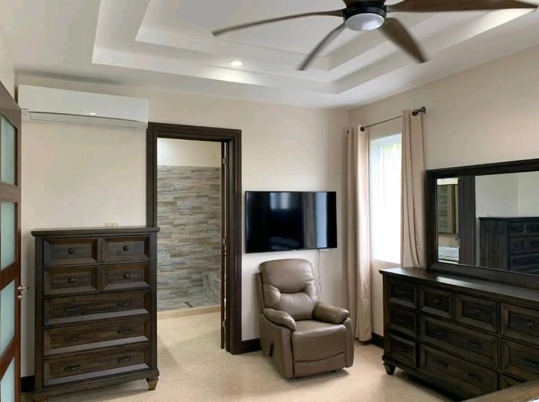 City View Luxury Apartment Kingston